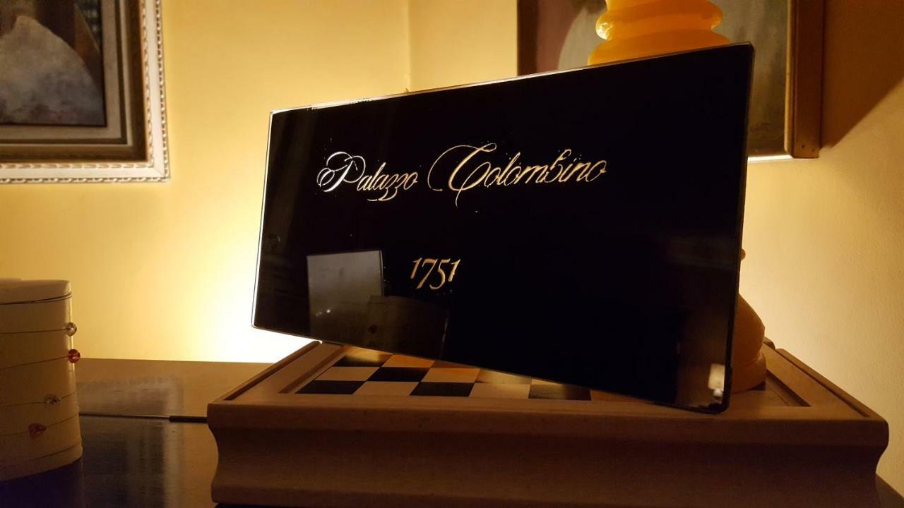 Palazzo Colombino Suite&Residence Giaveno Esterno foto